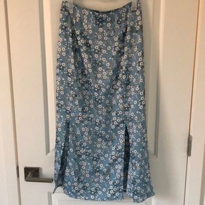 Petite studio two slit skirt